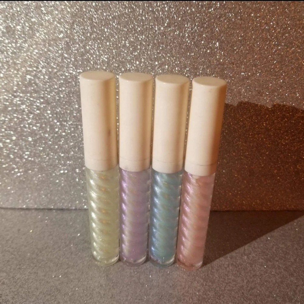 Paris Hilton Makeup Bundle - Picture 5 of 8